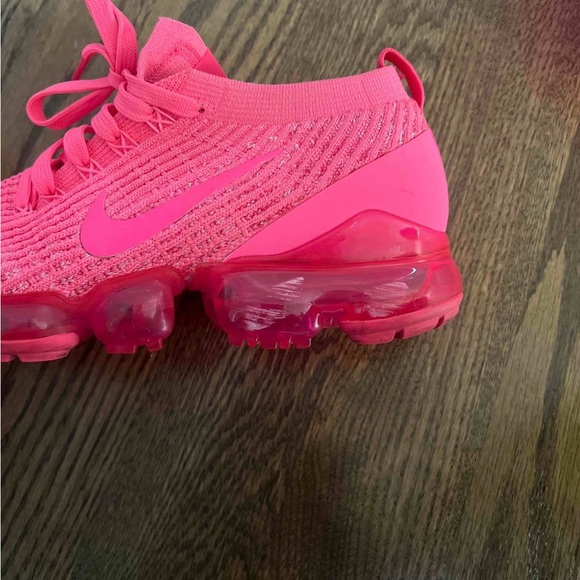 Nike Air Vapormax Flyknit3 Pink Sneakers - Picture 9 of 9